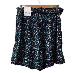 NEW Classic Concepts Los Angeles Women’s Paperbag Black Floral print shorts - 2x